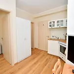 Palmy Apartmanhouse * Maglod