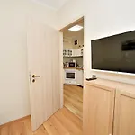 Palmy Apartmanhouse * Maglod