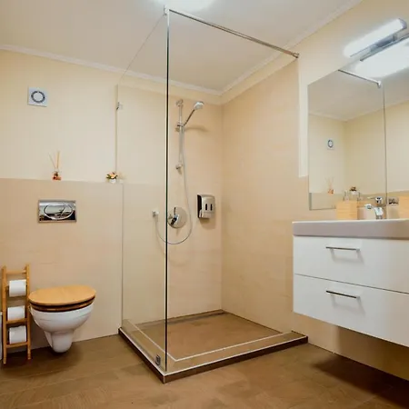 Palmy Apartmanhouse Maglod