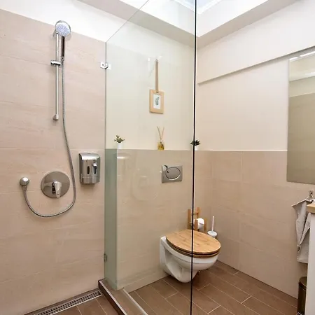 Apartment Palmy Apartmanhouse Maglod