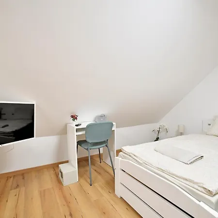 Palmy Apartmanhouse *