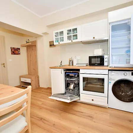 Apartment Palmy Apartmanhouse Maglod