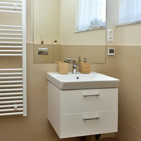 Palmy Apartmanhouse Maglod